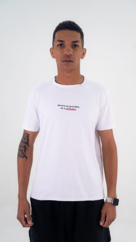 Dentre os grandes, és os primeiro